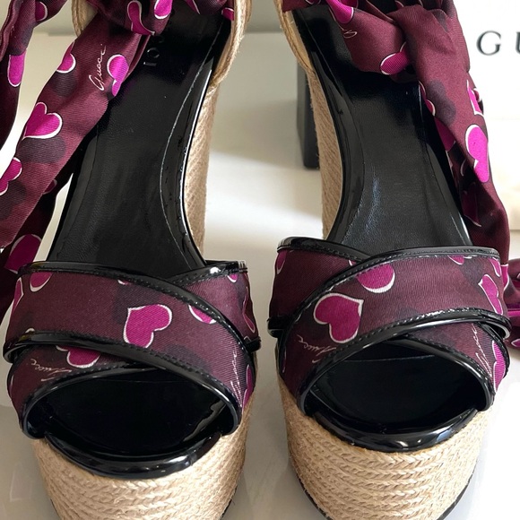 AUTHENTIC GUCCI WEDGE ESPADRILLES - Picture 10 of 16
